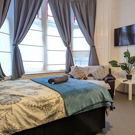 1 Bedroom Studio In A Supurb Area Of Кардифф Экстерьер фото