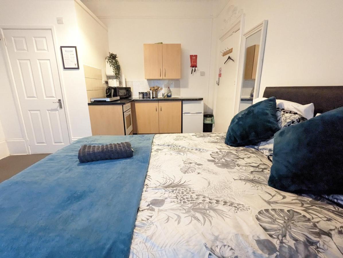 1 Bedroom Studio In A Supurb Area Of Кардифф Экстерьер фото