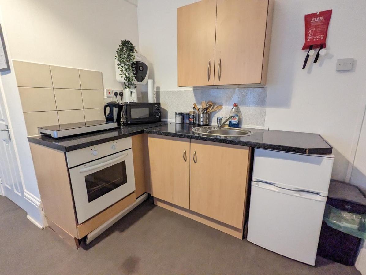 1 Bedroom Studio In A Supurb Area Of Кардифф Экстерьер фото