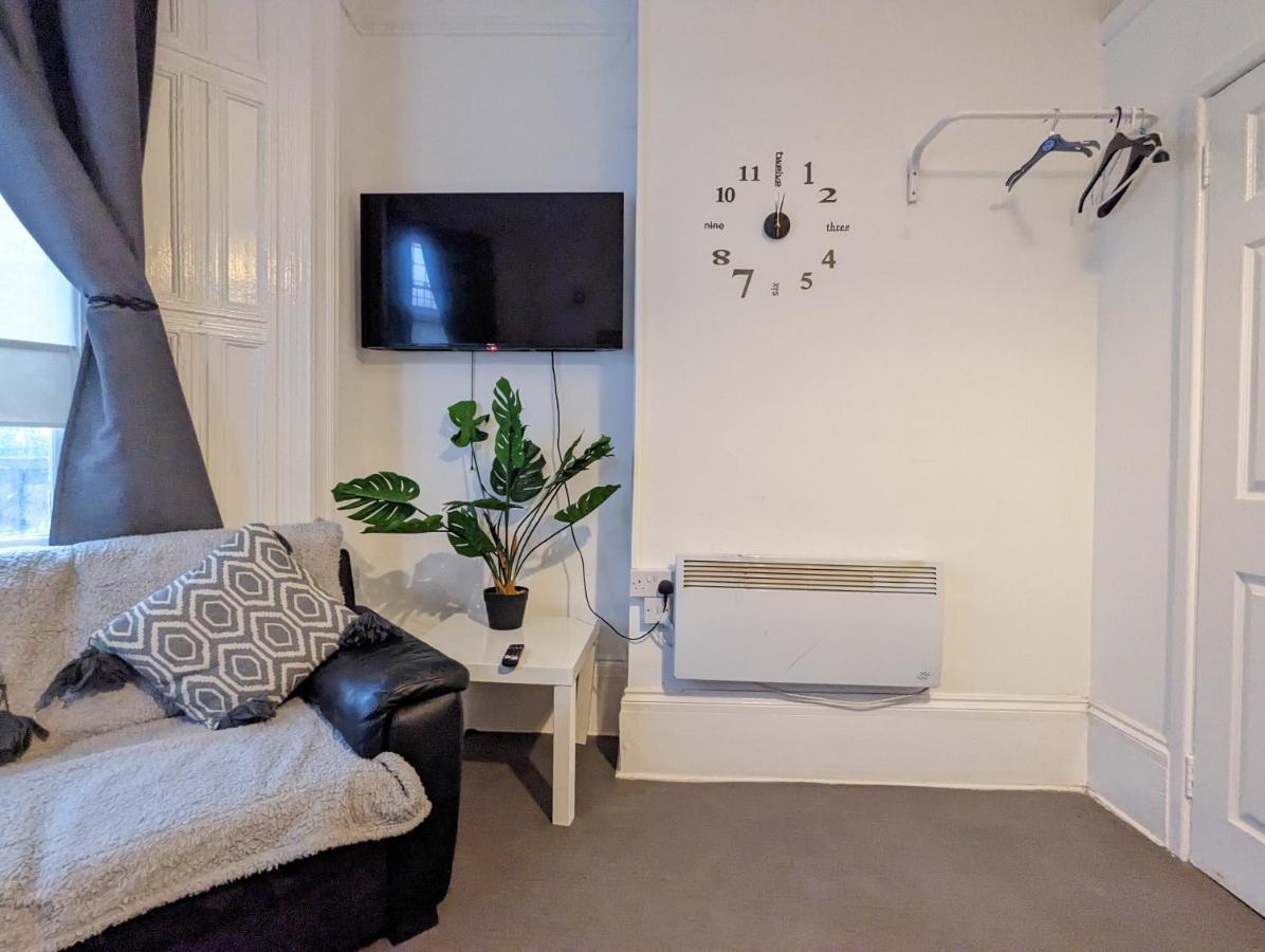 1 Bedroom Studio In A Supurb Area Of Кардифф Экстерьер фото